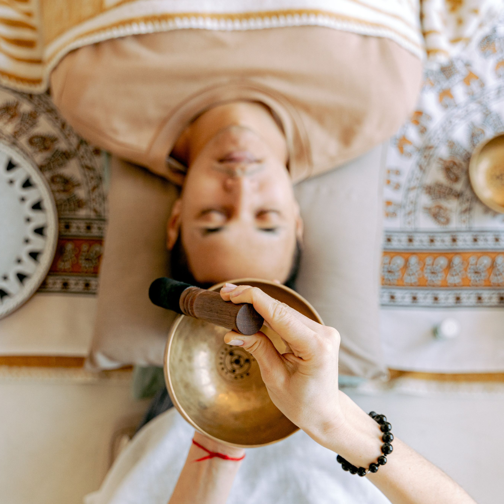 singing bowl therapy session for health benefits